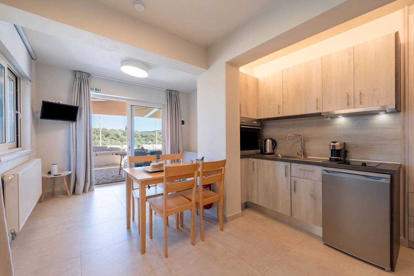 Ganzes Studio, Einzimmerapartment 'Despina' mit Bergblick, Wi-Fi und Klimaanlage in Paxos