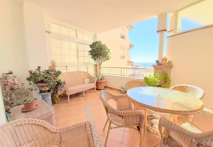 Appartement entier, Appartement "Oasis" près de la plage avec vue mer, piscine, Wi-Fi et terrasse in La Herradura, Almuñecar