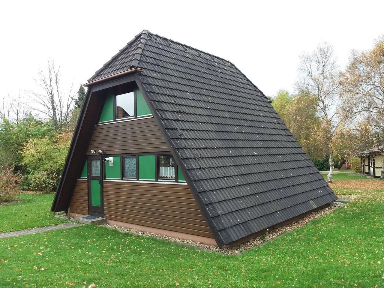 Voll ausgestattetes Ferienhaus "Winnetou" Nr.105 im Grünen mit Terrasse in Waldbrunn, Neckar-Odenwald-Kreis