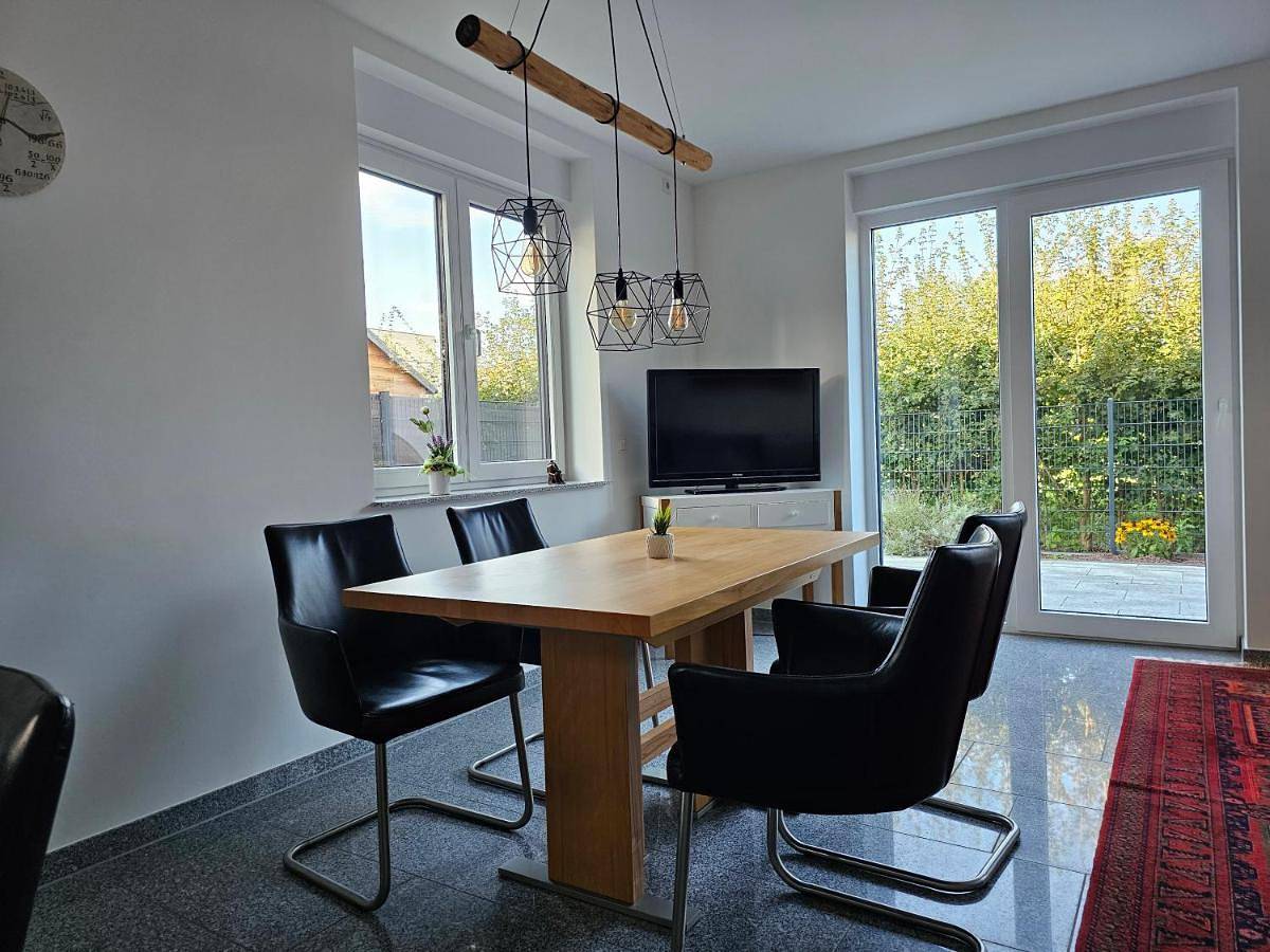 Moderne Doppelhaushälfte in Oppenheim in Oppenheim, Landkreis Mainz-Bingen