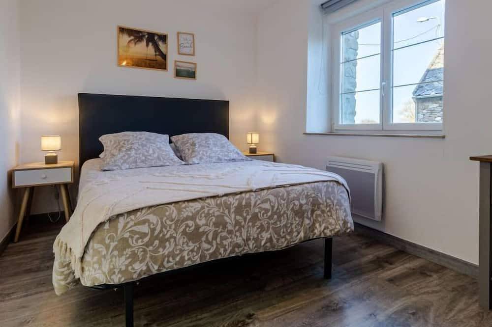 Les Chardons by Interhome in Pirou, Coutances