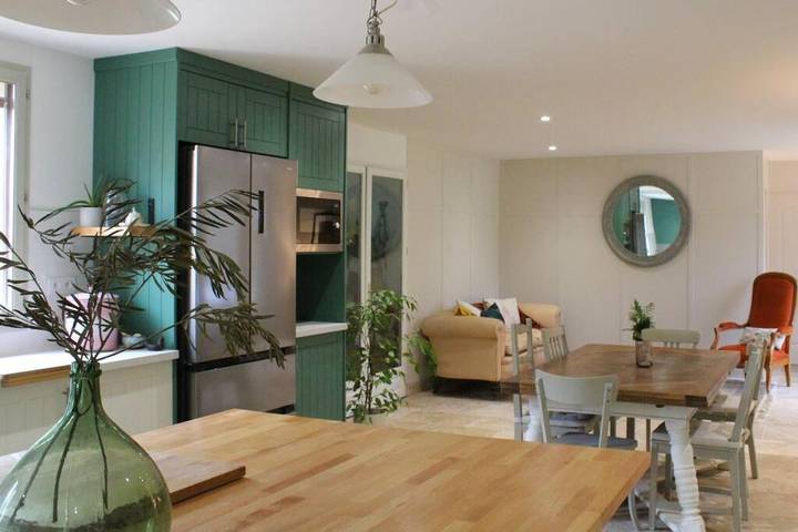 Location de vacances pour 8 personnes, avec piscine ainsi que balcon et jardin à Rouffilhac - 2