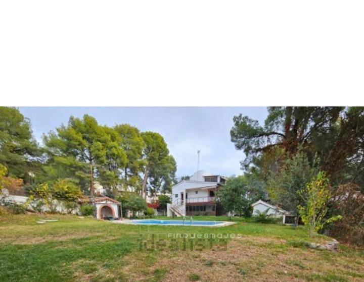 Three-Bedroom Villa in Castelldefels, Baix Llobregat