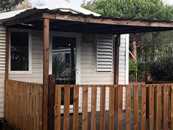 Mobil home pour 2 personnes, avec bassin pour enfant à Saint-Sornin - 4