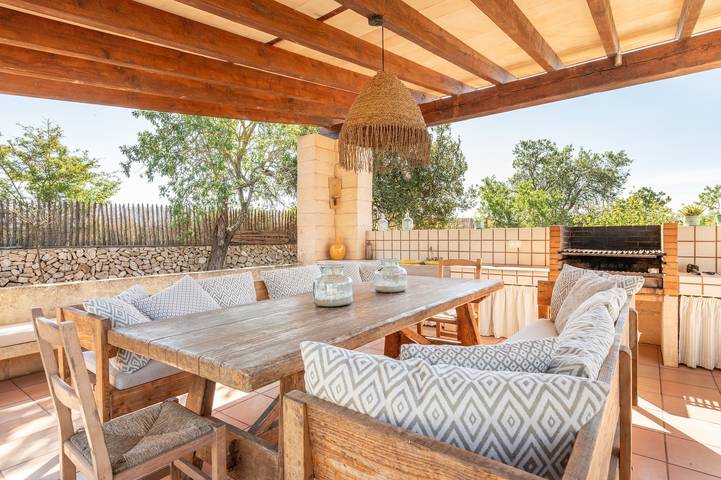 Villa „Es Lledoner 2“ mit Bergblick, Gemeinschaftspool und WLAN in Felanitx, Mallorca Süden