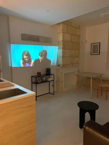 Gîte pour 2 personnes, avec jacuzzi à Libourne
