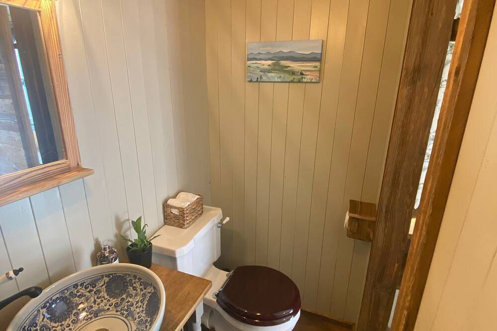 Shepherd’s Hut - Ideal for Couples - Near Morzine in Seytroux, Thonon-les-Bains und Umgebung