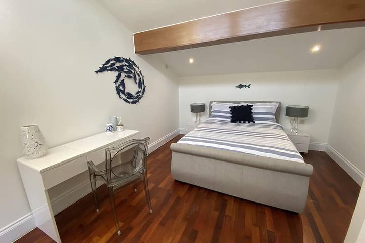Cottage for 3 people, with terrace in Torquay