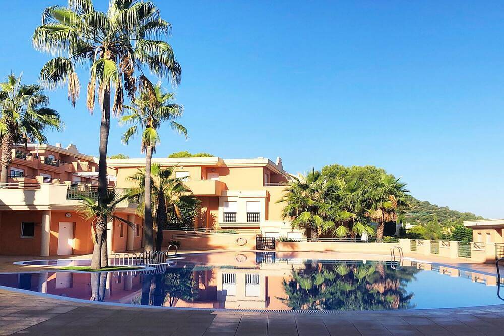 Apartamento entero, Ático 4 pers : terraza, espléndidas vistas al mar, montaña y golf. in La Sella, Pedreguer