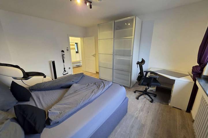 Ganze Wohnung, Business Apartment ab 30 Nächten – 80 m², 2 Schlafzimmer in Leverkusen, Bergisches Land