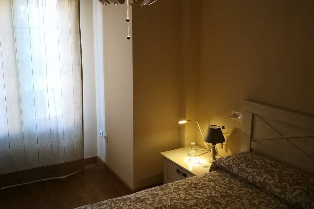Entire apartment, Torre de Gredos Apartments in Arenas de San Pedro, Valle del Tiétar