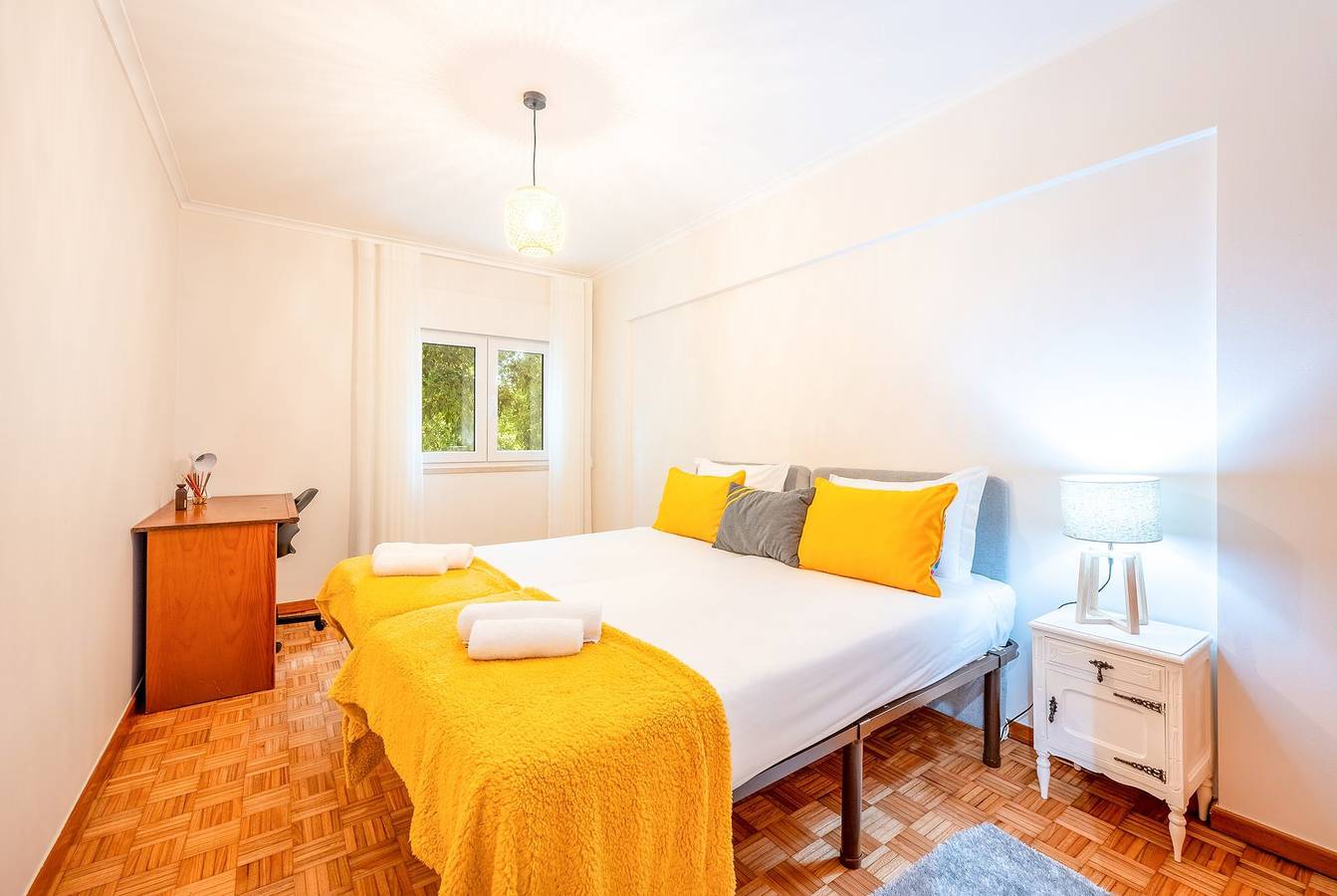 Entire apartment, Guestready - A Cosy Retreat in Lumiar in Lumiar, Costa de Lisboa