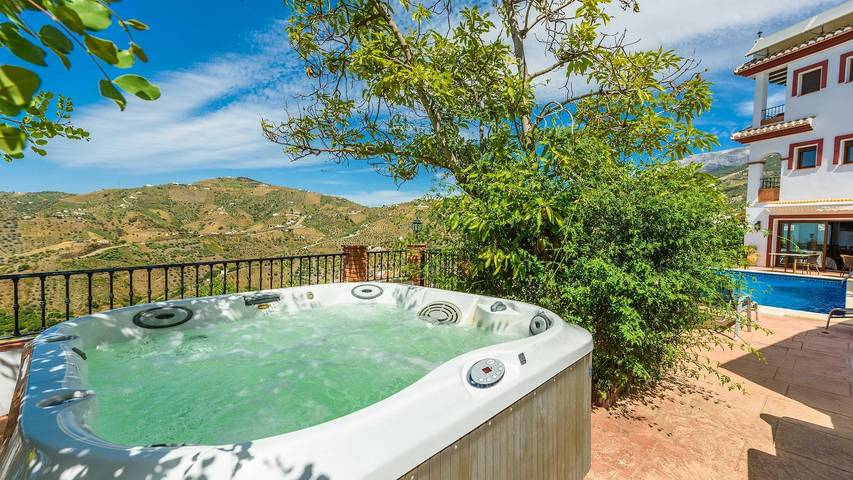 Casa rural para 14 personas, con jacuzzi y balcón/terraza en Canillas de Albaida - 4