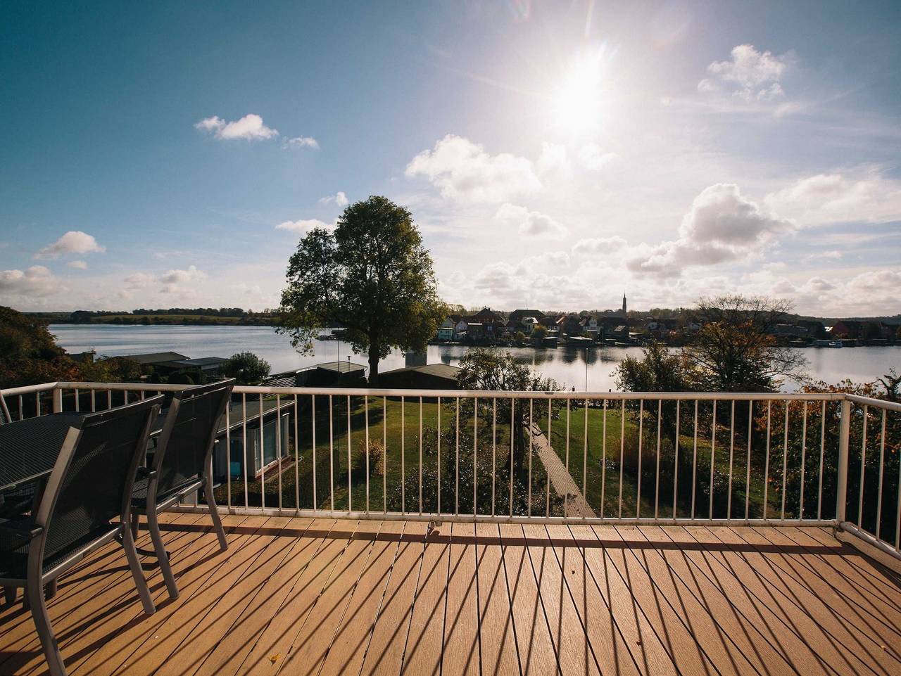 Ganze Wohnung, Ferienwohnung 'Blanck 1' mit Seeblick, privater Terrasse und Wi-Fi in Malchow, Fleesensee