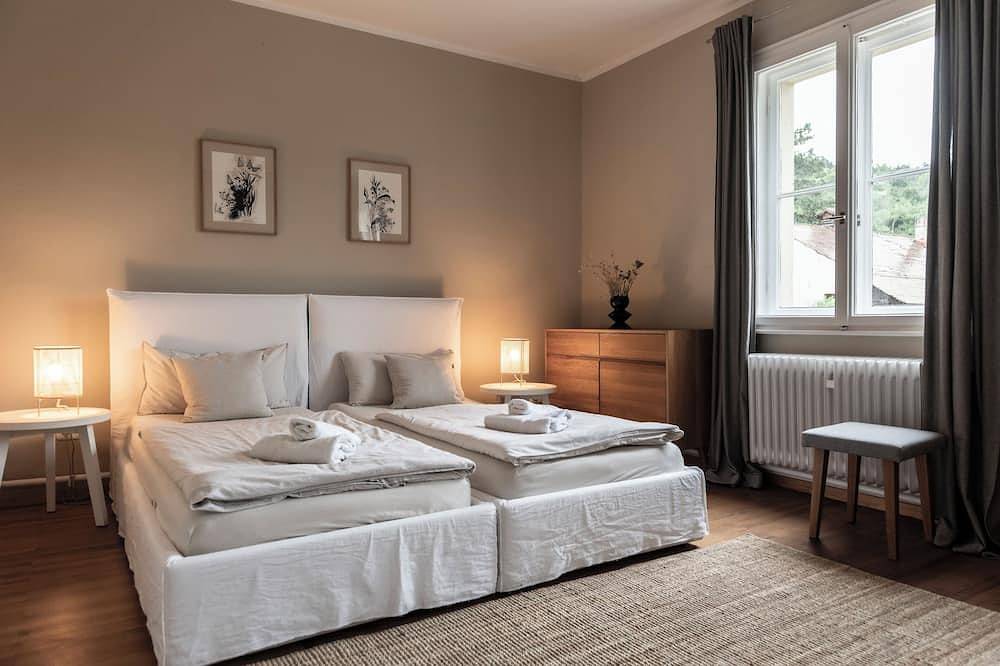 Exklusives Ferienhaus mit Pool in Top Lage: Der Johannishof in Würzburg, Fränkisches Weinland