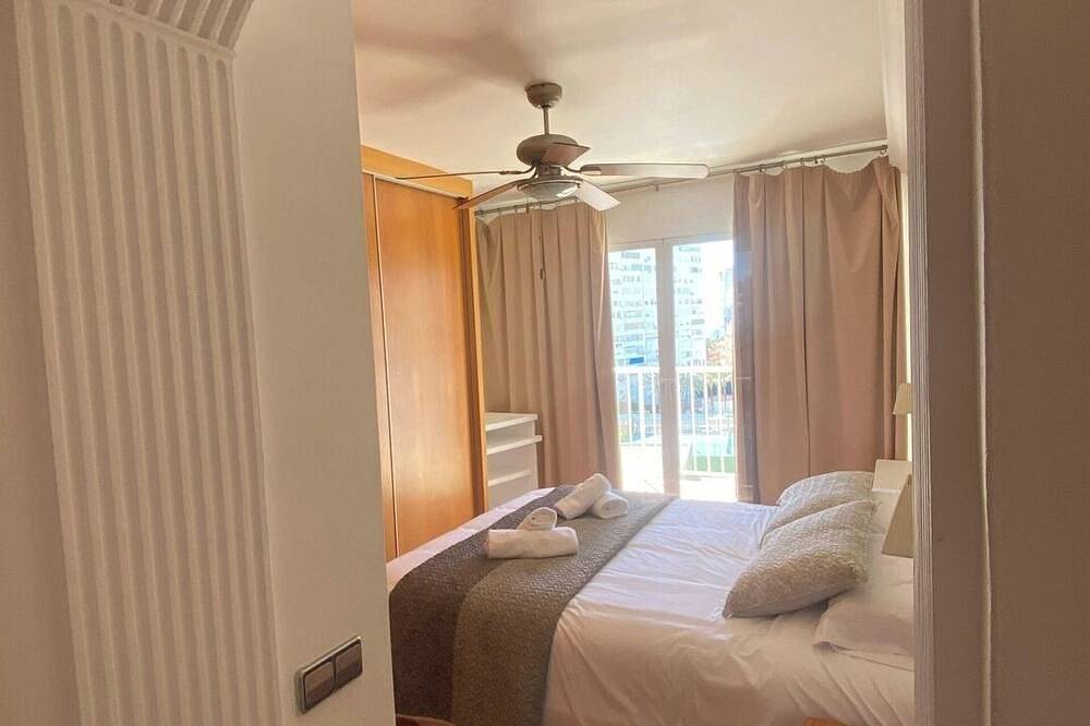 Entire apartment, Penthouse with terrace and sea views in Playa Puebla de Farnals, la Pobla de Farnals