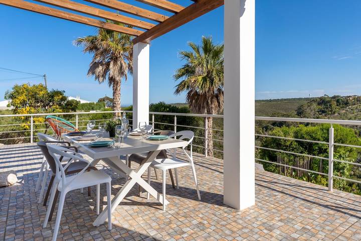 Ferienhaus für 8 Personen, mit Ausblick und Garten sowie Pool in Aljezur - 4