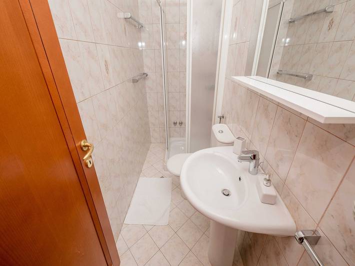 Ferienwohnung für 3 Personen, mit Garten, kinderfreundlich in Supetarska Draga