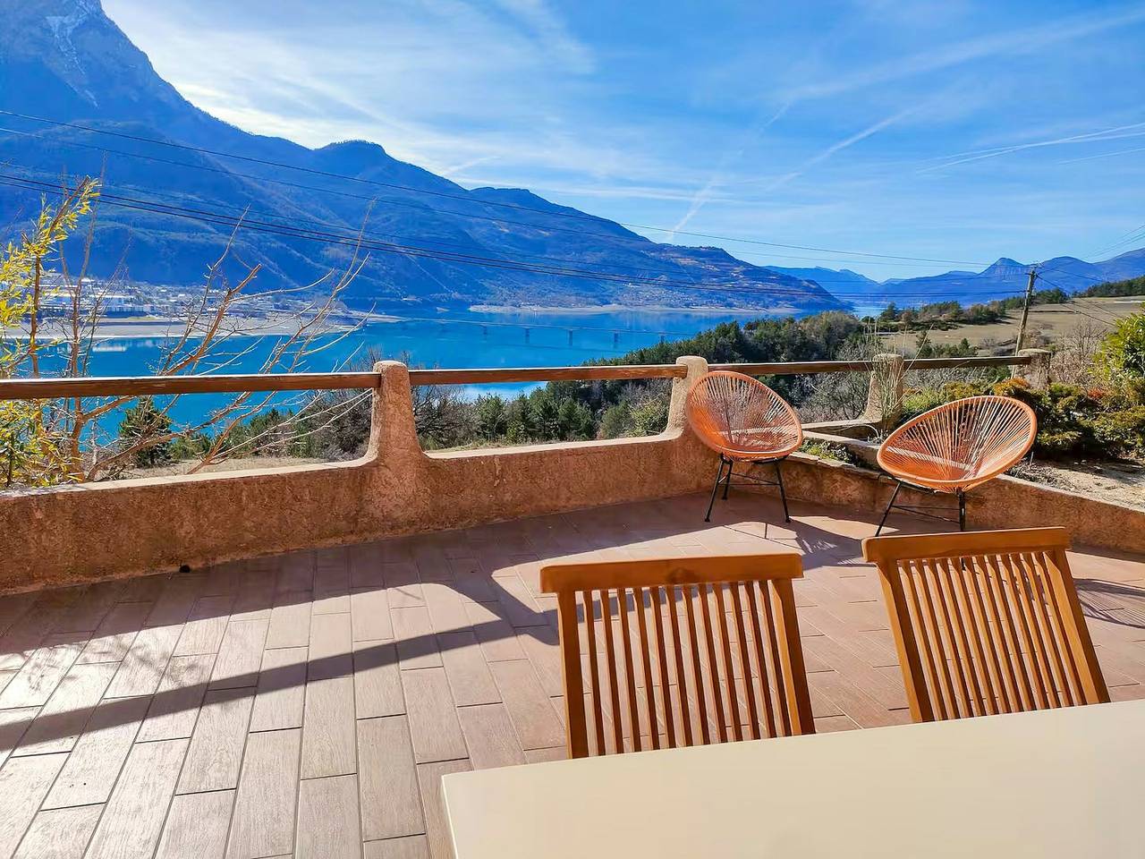 Appartement avec vue sur le lac de Serre Ponçon in Savines-le-Lac, Parc national des Écrins