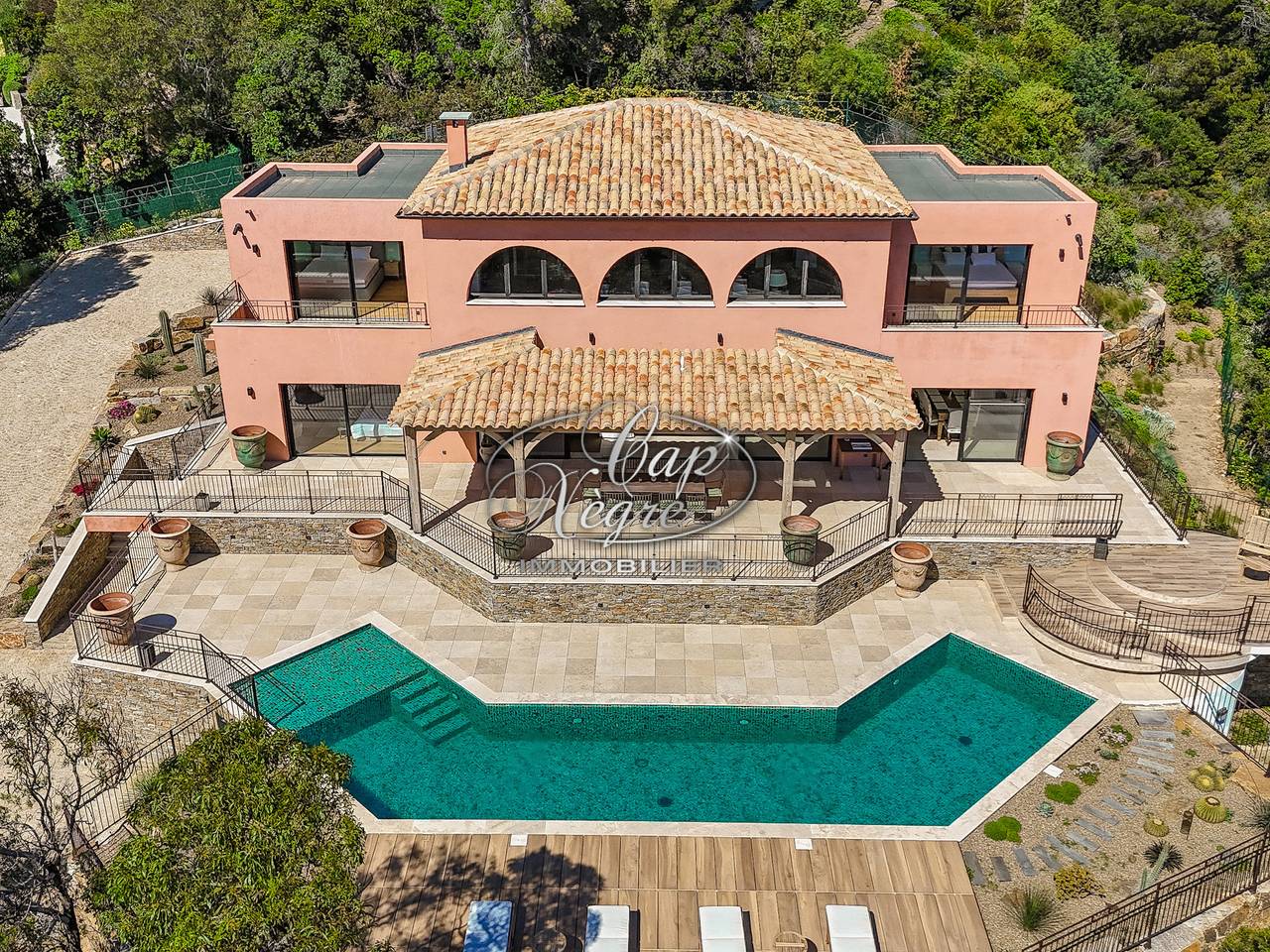 Propriété de prestige avec piscine et vue panoramique sur la mer au Cap Nègre in Le Lavandou, Côte méditerranéenne (France)