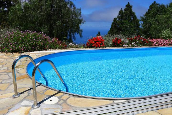 Chalet para 6 personas, con jardín además de vistas y piscina, Se admiten mascotas en La Palma - 2