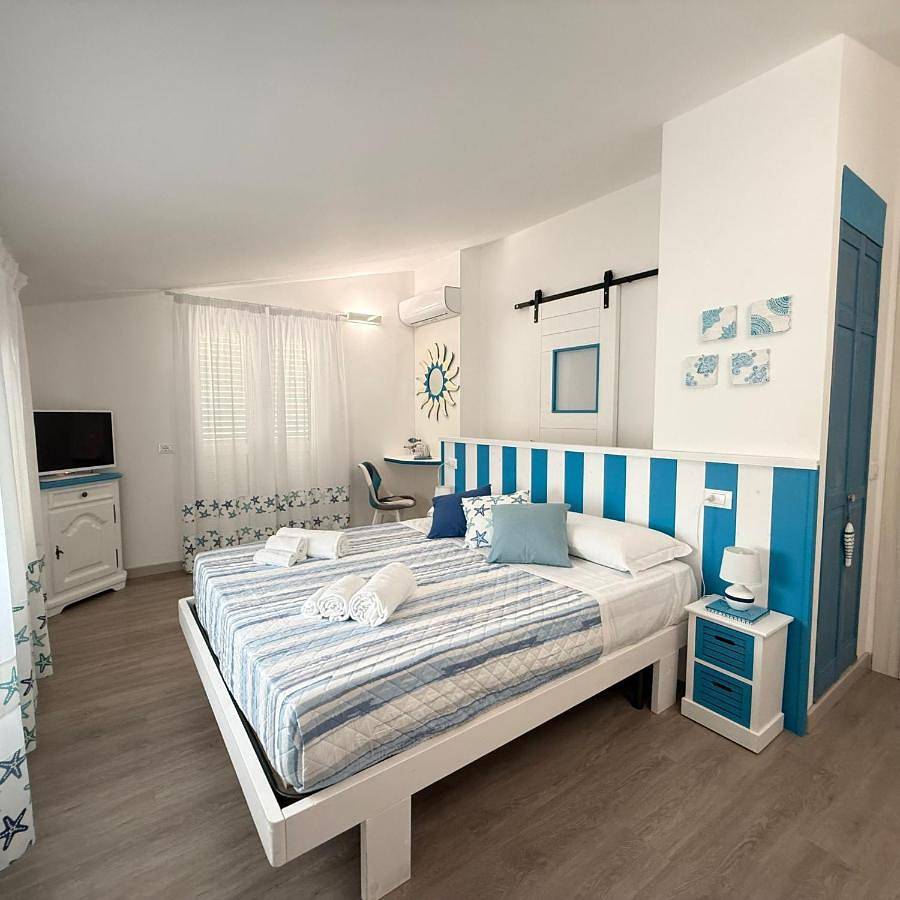 Double Room with Private Bathroom in Cassibile, Siracusa