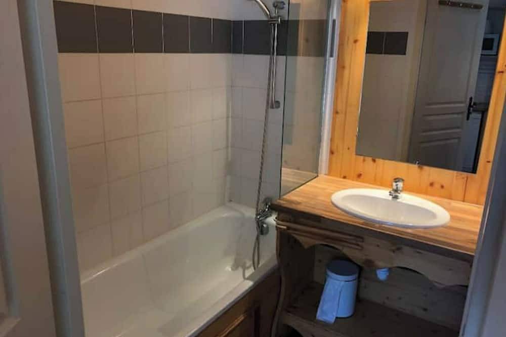 Entire apartment, Appartement à la Montagne in Orelle, Saint-Jean-de-Maurienne region