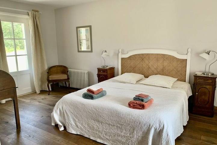 Location de vacances pour 19 personnes, avec jardin à Thésée - 3