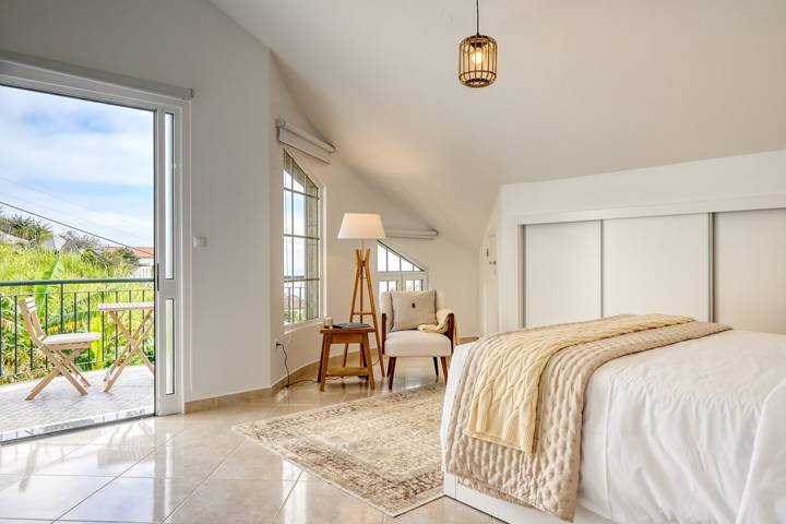 Entire apartment, Pôr do Sol, a Home in Madeira in Pináculo, Ponta do Sol