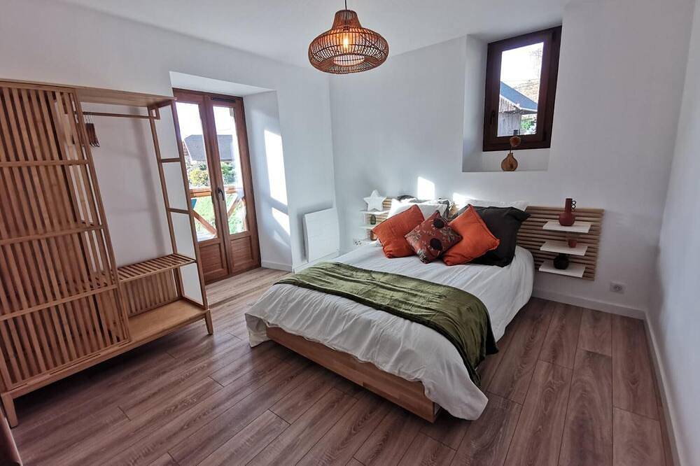 Apartamento entero, Acogedora casa familiar entre lagos y montañas in Sillingy, Región de Annecy