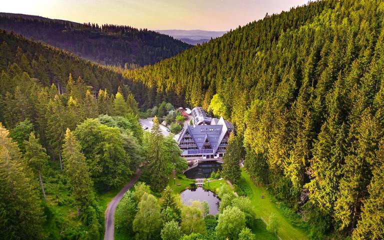 Hotel dla 2 osób, z Balkon i Taras oraz Ogród i Basen w Kowary
