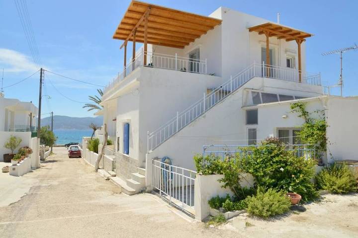 Gîte pour 4 personnes, avec balcon et vue dans Milos - 2