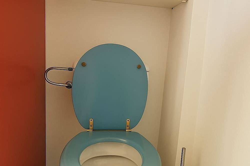 Apartamento entero, Loos duplex with darts & sofa bed near Lille in Loos, Lille region