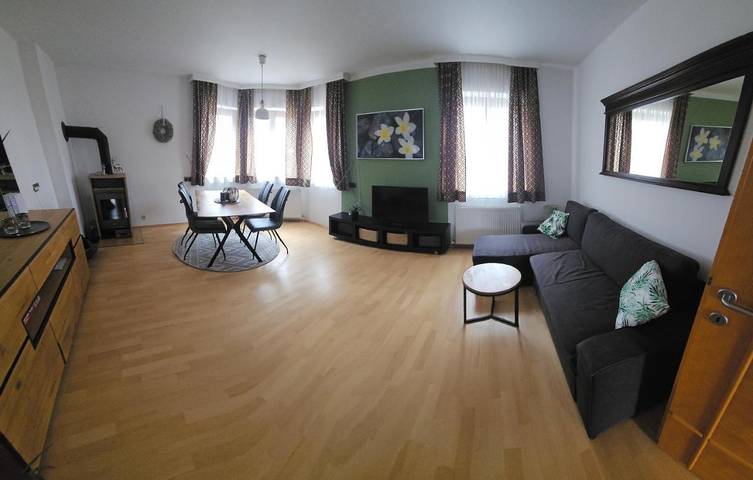Ferienwohnung für 4 Personen, mit Terrasse und Garten sowie Ausblick in Axams
