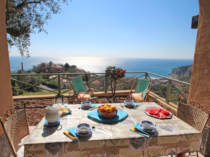 Ferienhaus für 7 Personen, mit Terrasse und Garten in Finale Ligure Gemeinde - 2