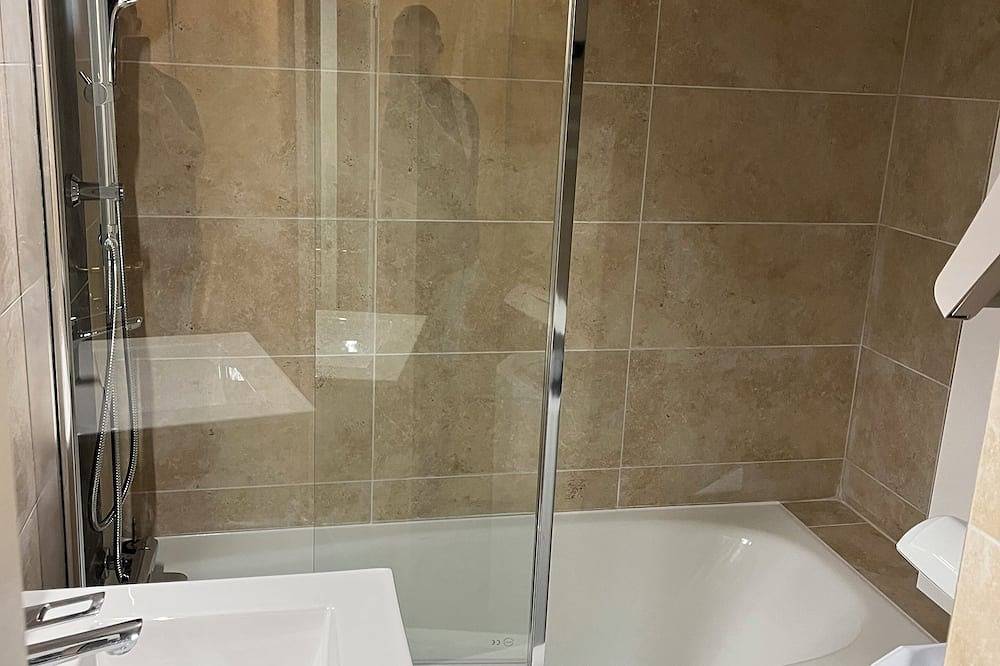 Apartamento entero, Studio 25m2 Avec Jardin à Gréoux les Bains in Gréoux-les-Bains, Parc naturel régional du Verdon