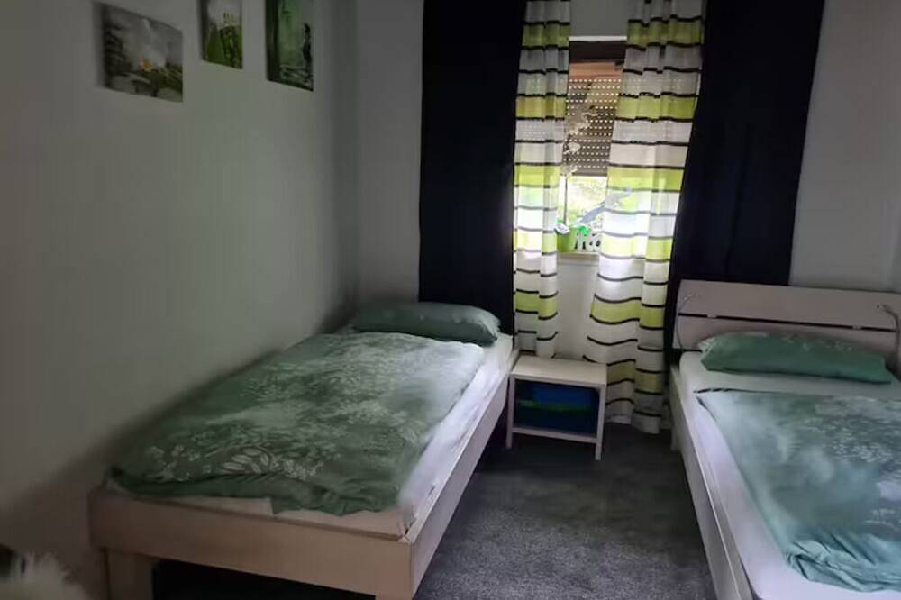 42a.Urlaub in Bayern nähe Pullmancity. Natur mit Garten..Sommer Winterferien in Windorf, Ostbayern