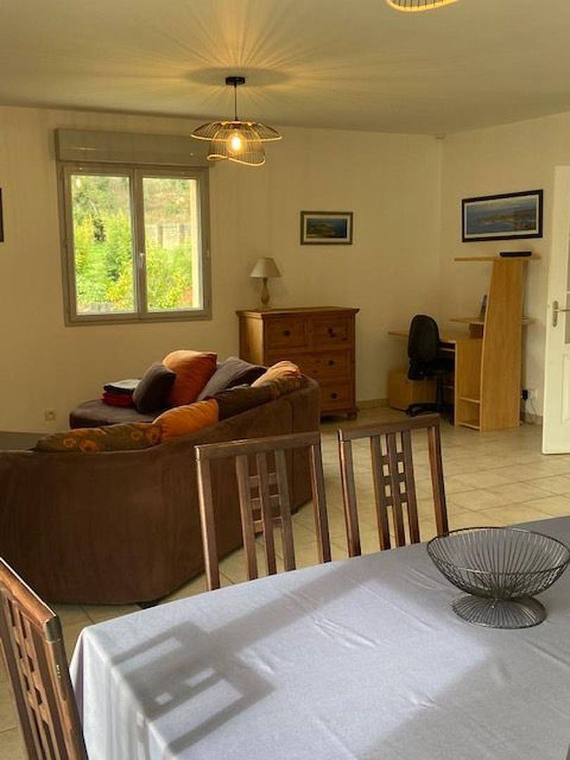 Gîte : 2km de la plage de Barneville-Carteret, Parking, TV, Jardin & Internet in Barneville-Carteret, Côte de la Déroute