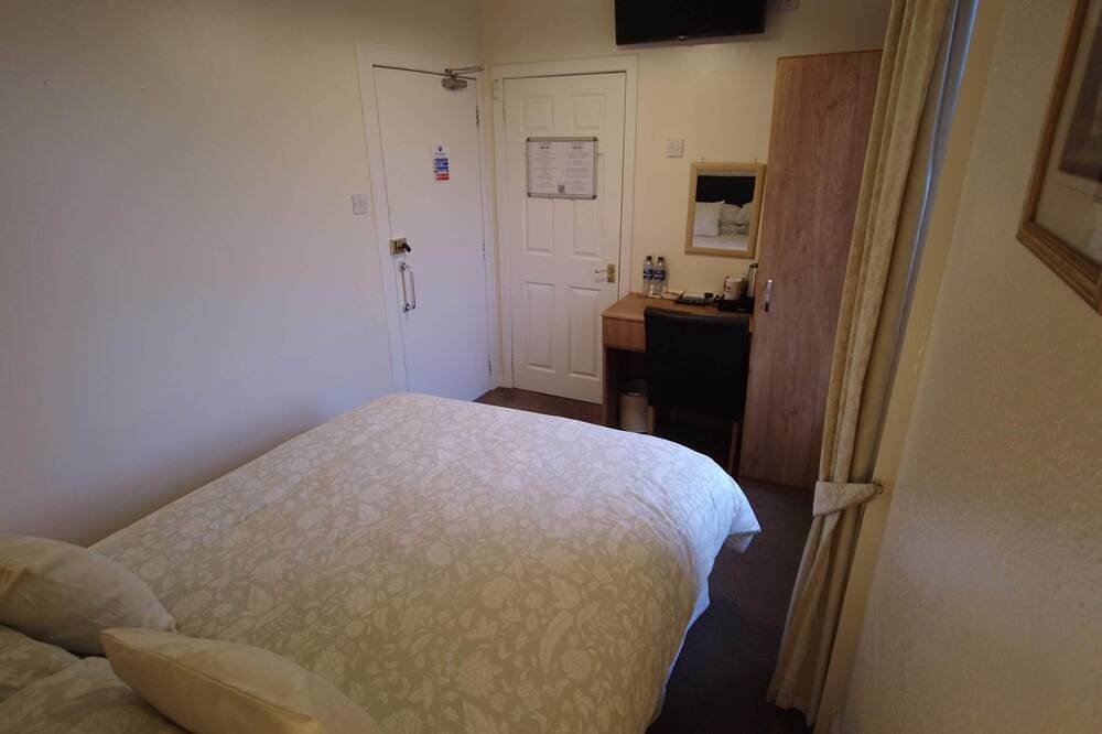 Doppelzimmer-Economy-Ensuite-Blick auf die Landschaft in Stirling und Umgebung
