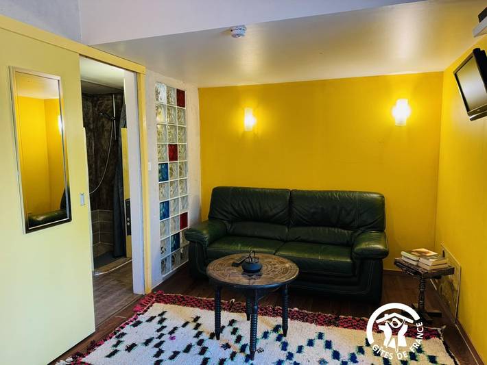 Gîte pour 2 personnes, avec terrasse, animaux acceptés dans l' Aude - 3