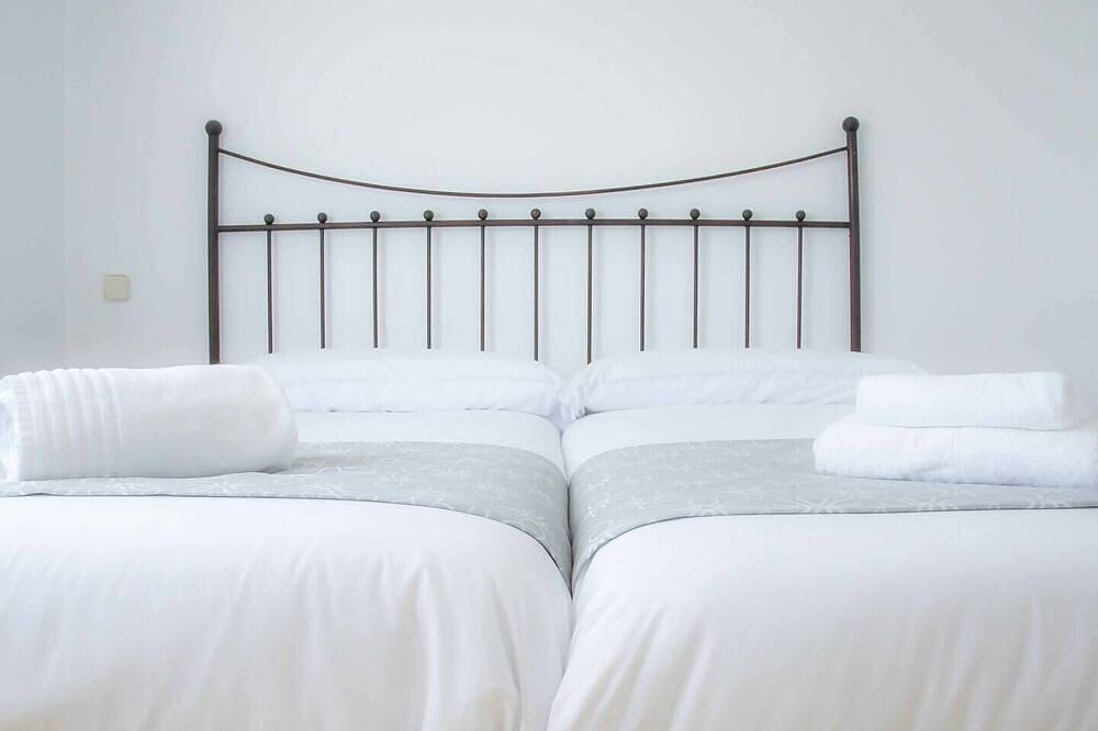 Entire apartment, Moon. Beautiful apartment. Villa de Gredos in Navarredonda de Gredos, Ávila Region