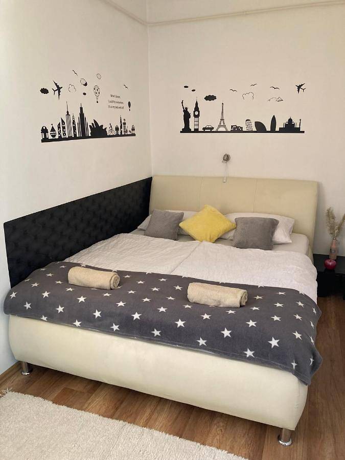 Gîte pour 6 personnes, avec balcon à Eger - 2