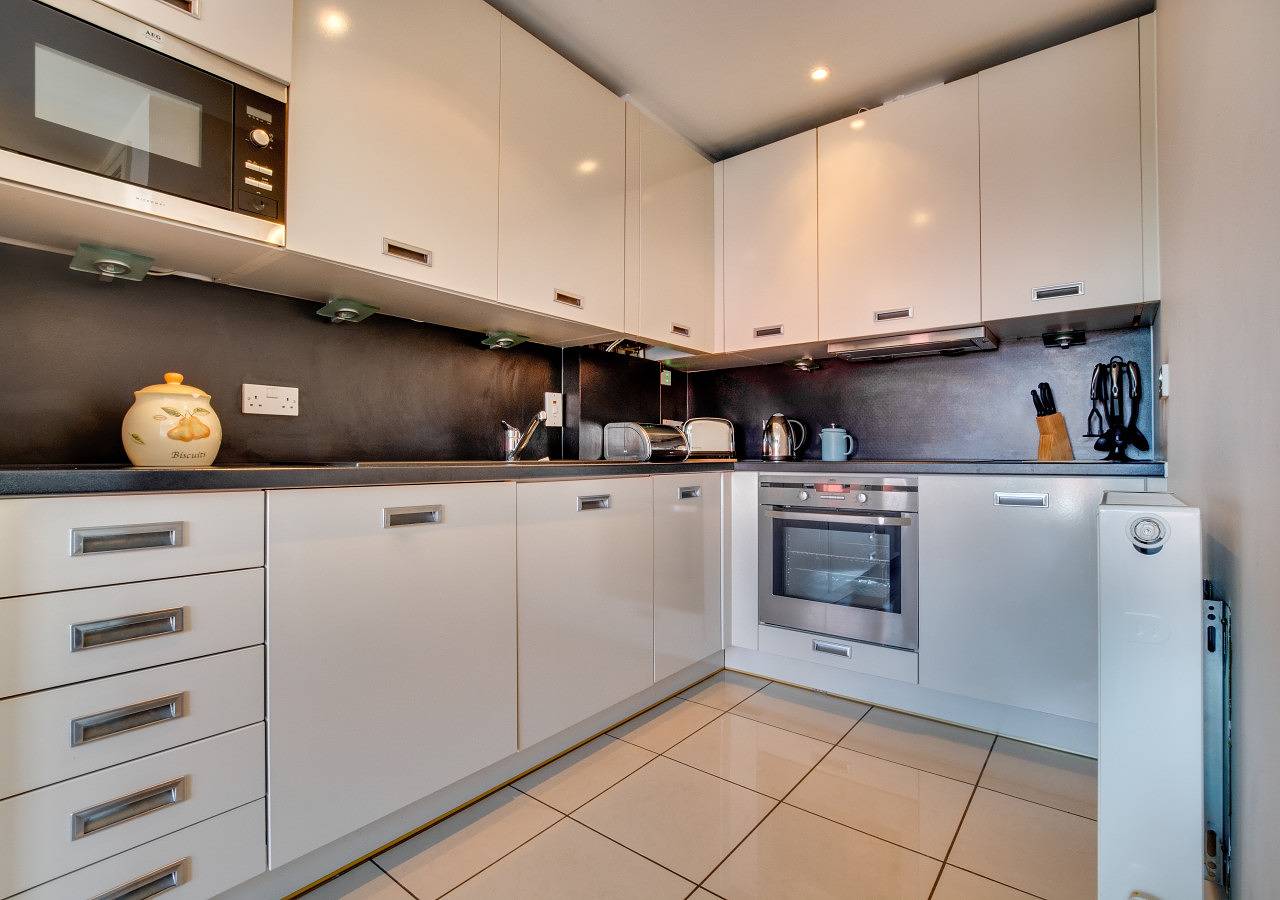 Entire apartment, Glan Y Mor in Saundersfoot, Pembrokeshire