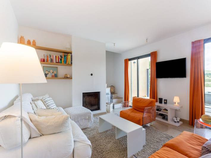 Location de vacances pour 8 personnes, avec terrasse ainsi que piscine et balcon/terrasse, adapté aux familles à Malaucène - 3