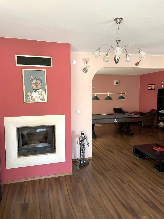 Villa pour 14 personnes, avec jacuzzi ainsi que jardin et piscine en Bulgarie - 4