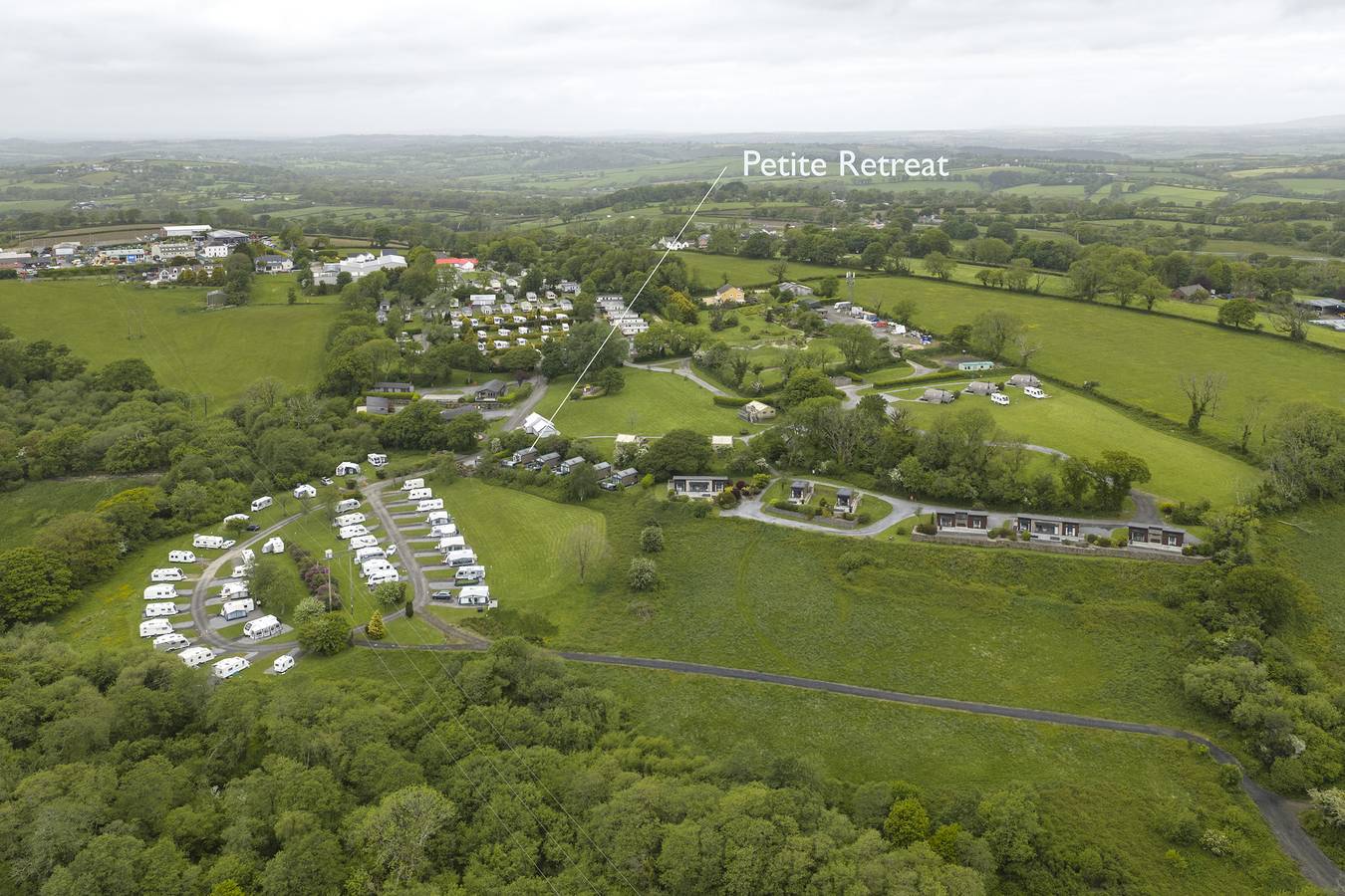 Petite Retreat - Lovely Pod with Hot Tub in Narberth, Pembrokeshire