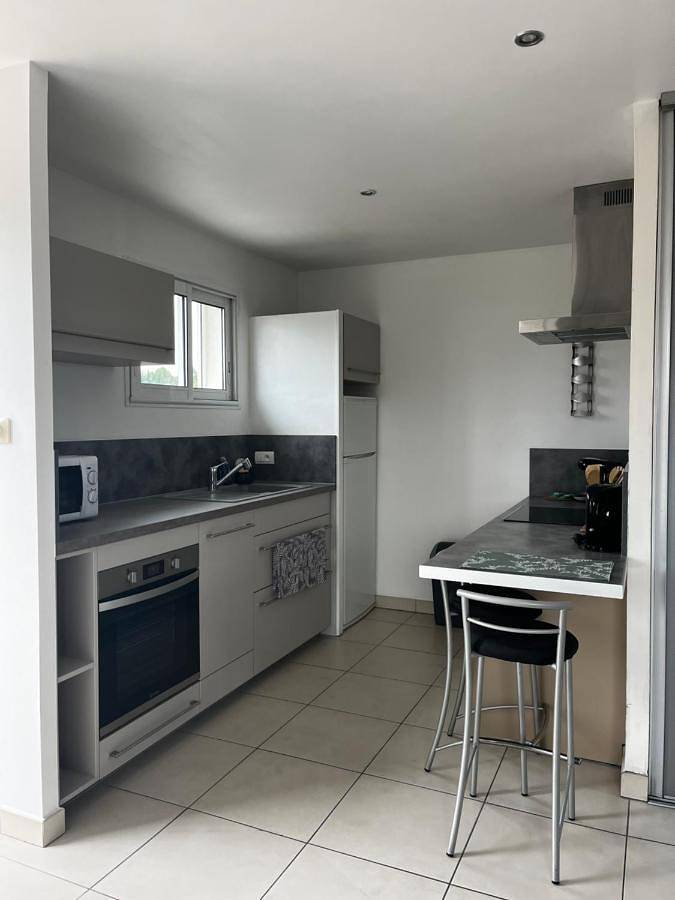 Appartement entier, One-Bedroom Apartment in Puget-sur-Argens, Côte méditerranéenne (France)