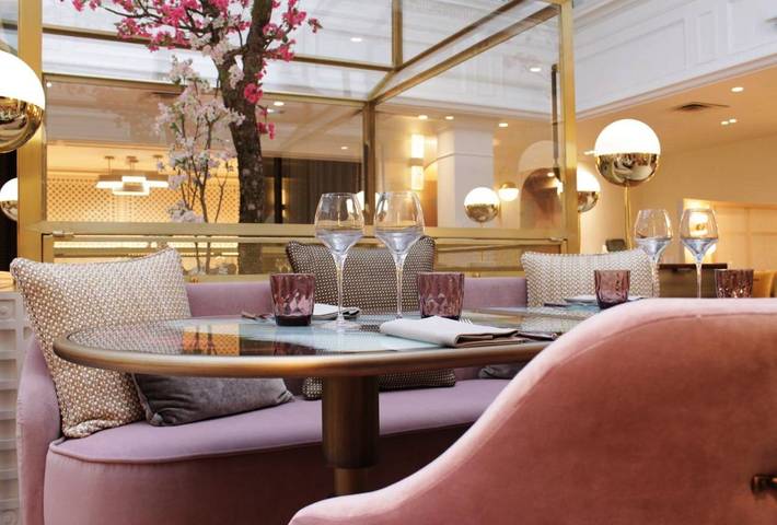 Hôtel pour 3 personnes dans Theatre Edouard Vii Paris - 2