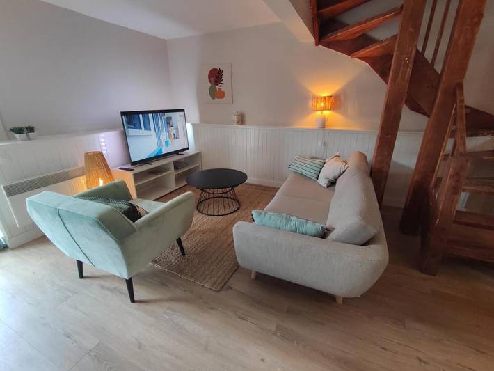 Gîte pour 5 personnes, avec piscine ainsi que jardin et vue à Concorès - 4