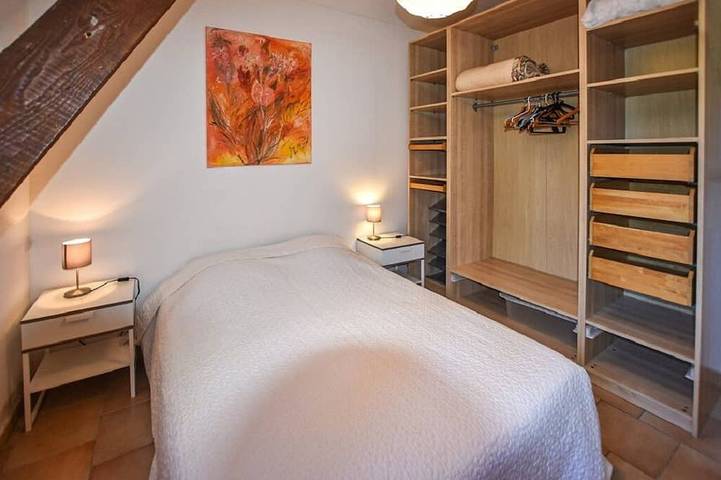 A peaceful house in Provence with a pool, located between the Luberon, Avignon, and Mont Ventoux in Monteux, Vaucluse